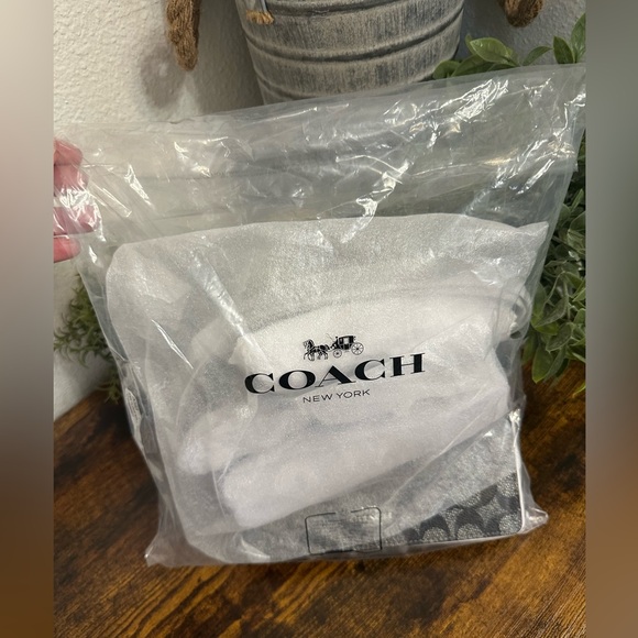 Coach Anna Foldover Clutch Crossbody Bag Signature Canvas - Picture 12 of 12